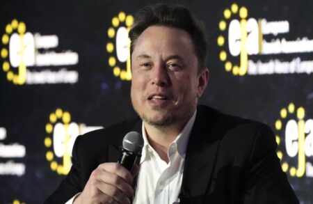 Musk announces imminent launch of rewritten Grokipedia beta version