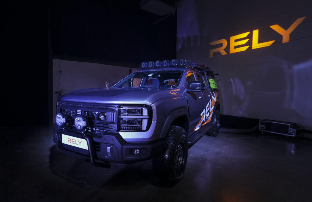 RELY Launches in GCC Market with R8 Pickup Model