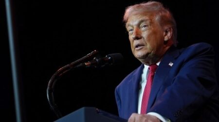 Trump demands one billion dollars in compensation from Harvard University