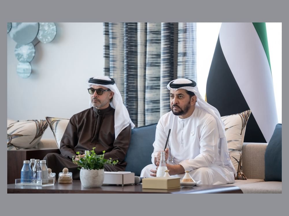 Hamdan bin Zayed receives Hazza bin Zayed at Qasr Al Dhanna majlis